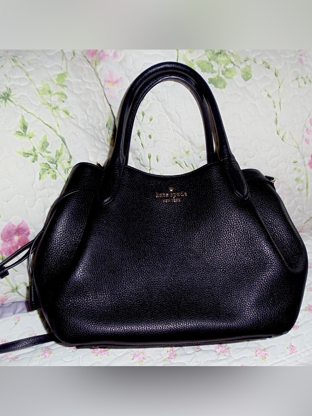 kate spade ♠️ Black 🖤 Pebbled Leather Dumpling Satchel with Gold Logo